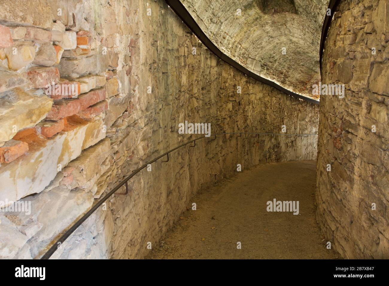 Debajo de las murallas del renacimiento de Lucca (siglo 16-17) - Bastión de San Martín- Lucca, Toscana, Italia Foto de stock