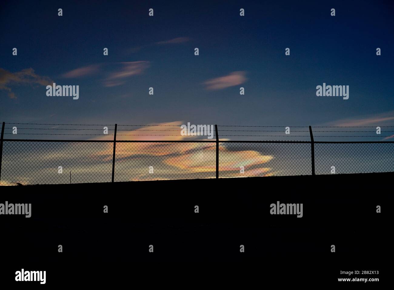Nube Estratosferica Polar Sobre Husavic 5 Fotografia De Stock Alamy Nube Estratosferica Polar Sobre Husavic 5 Fotografia De Stock Alamy