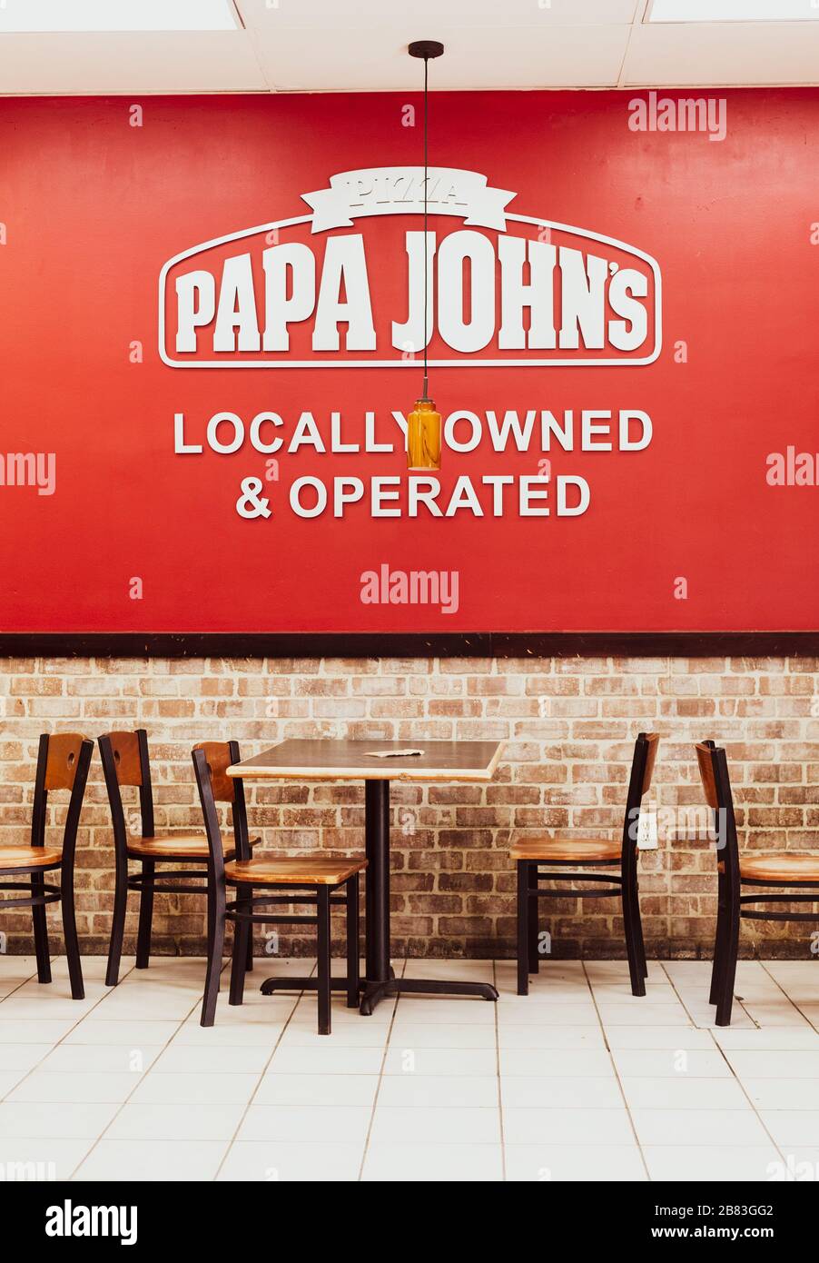 Interior de pizza de papa johns fotografías e imágenes de alta