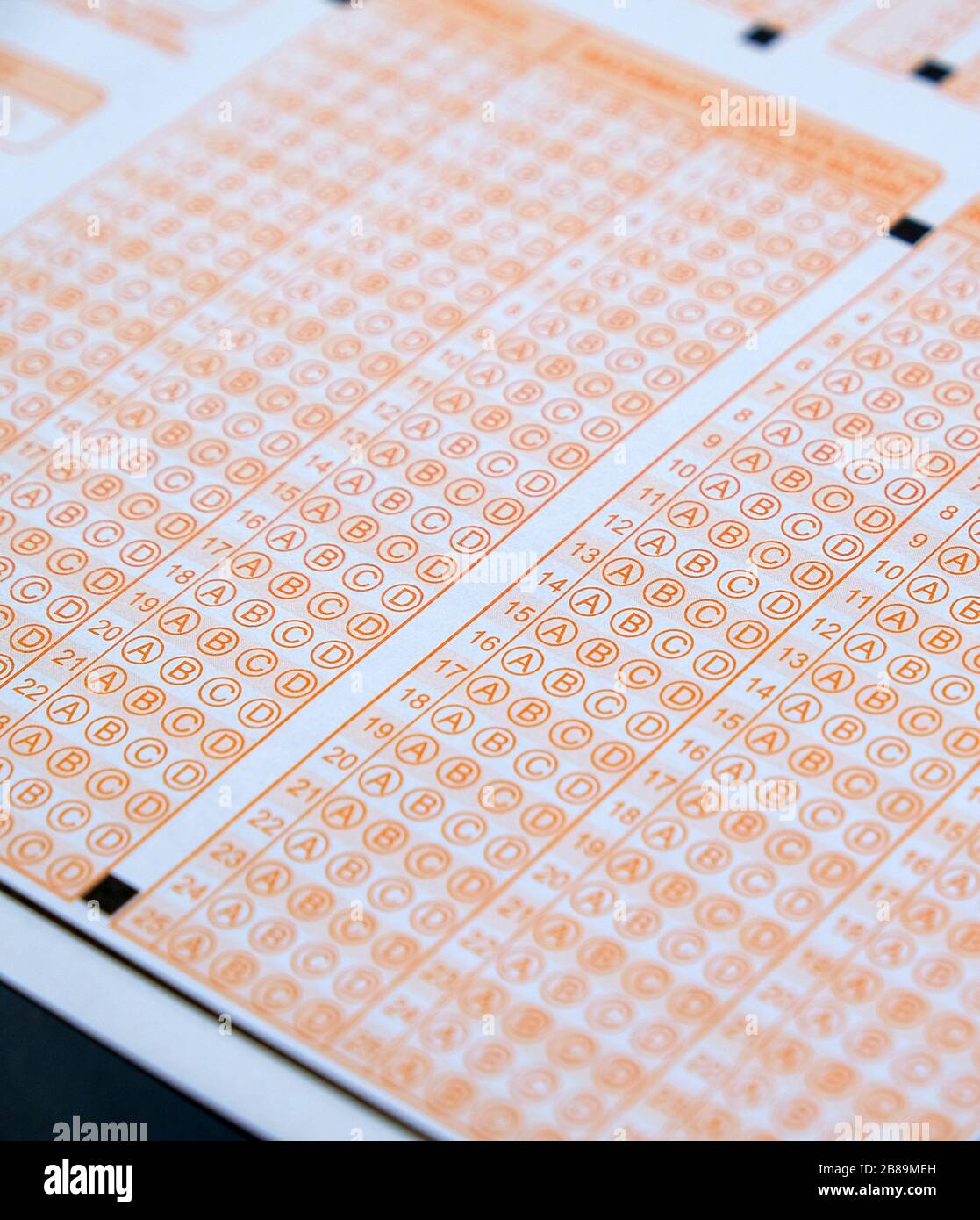papel óptico de examen sin marcar, papel examen óptico en blanco Fotografía stock -