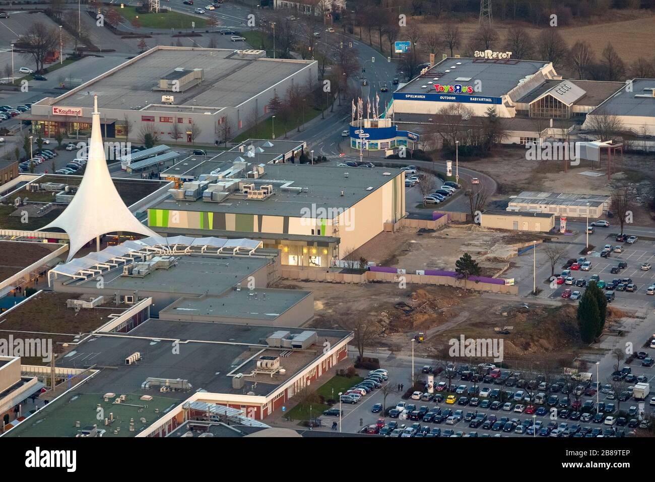 , ampliación y renovación del centro comercial Ruhr Park en Bochum, 05.03.2013, vista aérea, Alemania, Renania del Norte-Westfalia, Ruhr Area, Bochum Foto de stock