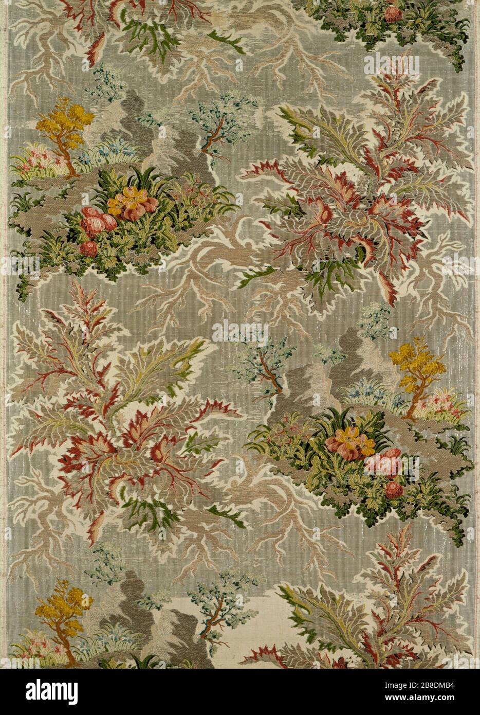 Dress o suministro de tejido textil, Italia o Francia. 30 de brocado de  seda de 1/2 x 21 3/4; en inglés: Italia, a comienzos del siglo XVIII,  brocaded textiles de seda; tierra