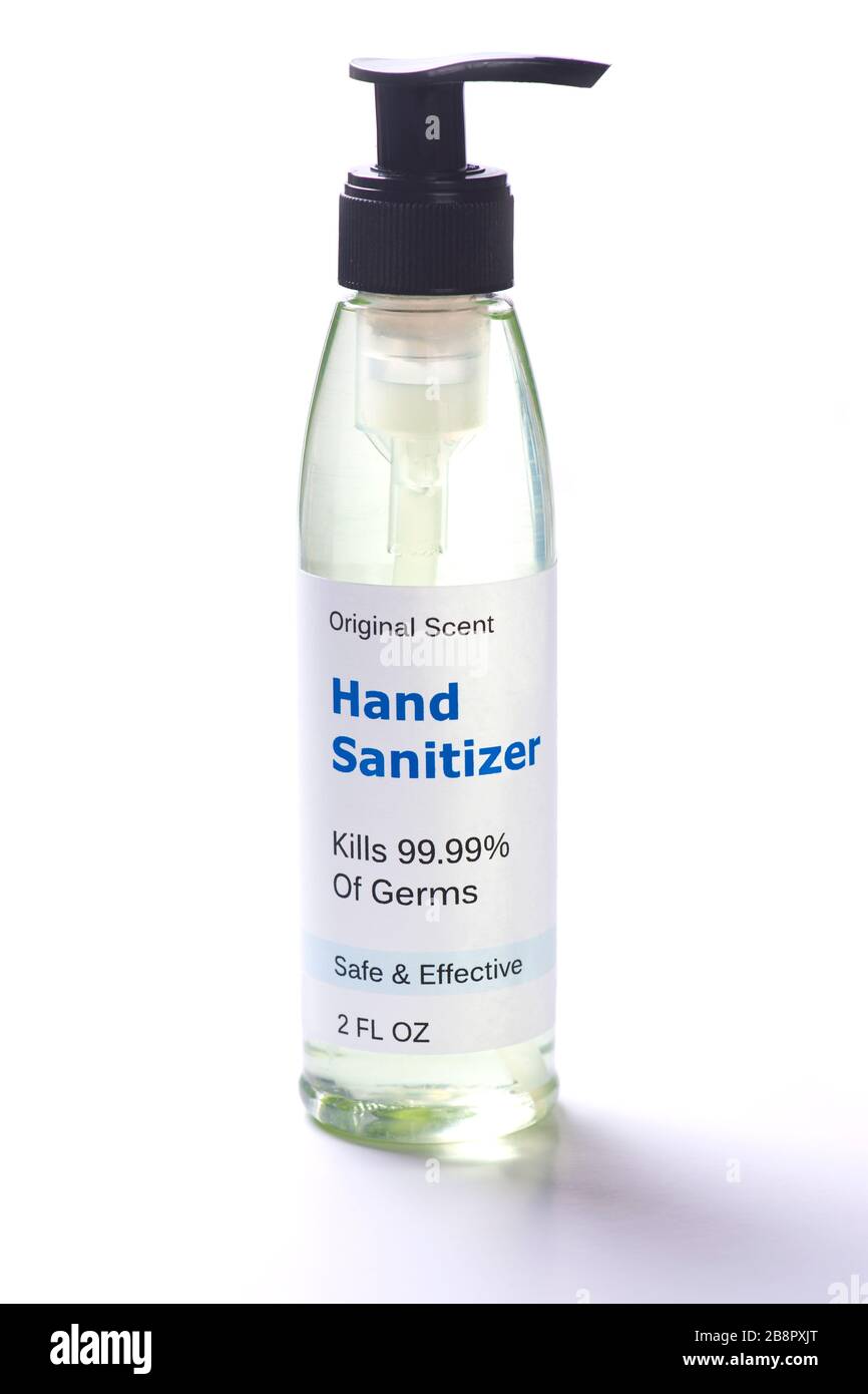 Recipiente para el desinfectante de manos con desinfectante antiviral a base de alcohol aislado en blanco. Foto de stock