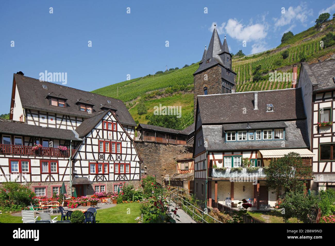 Malerwinkel, casas de entramado de madera en el casco antiguo, Bacharach am Rhein, Patrimonio de la Humanidad de la Unesco Alto Valle del Rin Medio, Renania-Palatinado, Alemania, Foto de stock