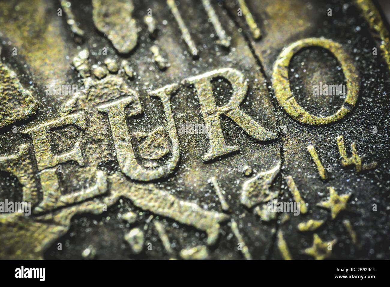 Macroadmisión de una moneda de euro, Makroaufnahme einer Ein-Euro-Münze Foto de stock