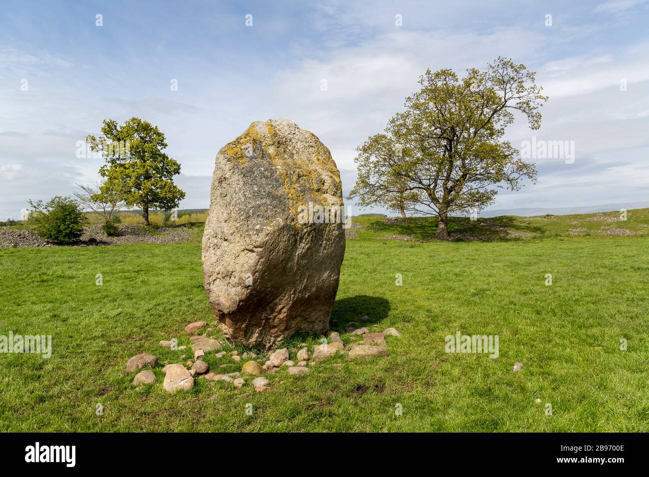 Mayburgh Henge monumento Neolítico, Cumbria, Inglaterra, Reino Unido. Foto de stock