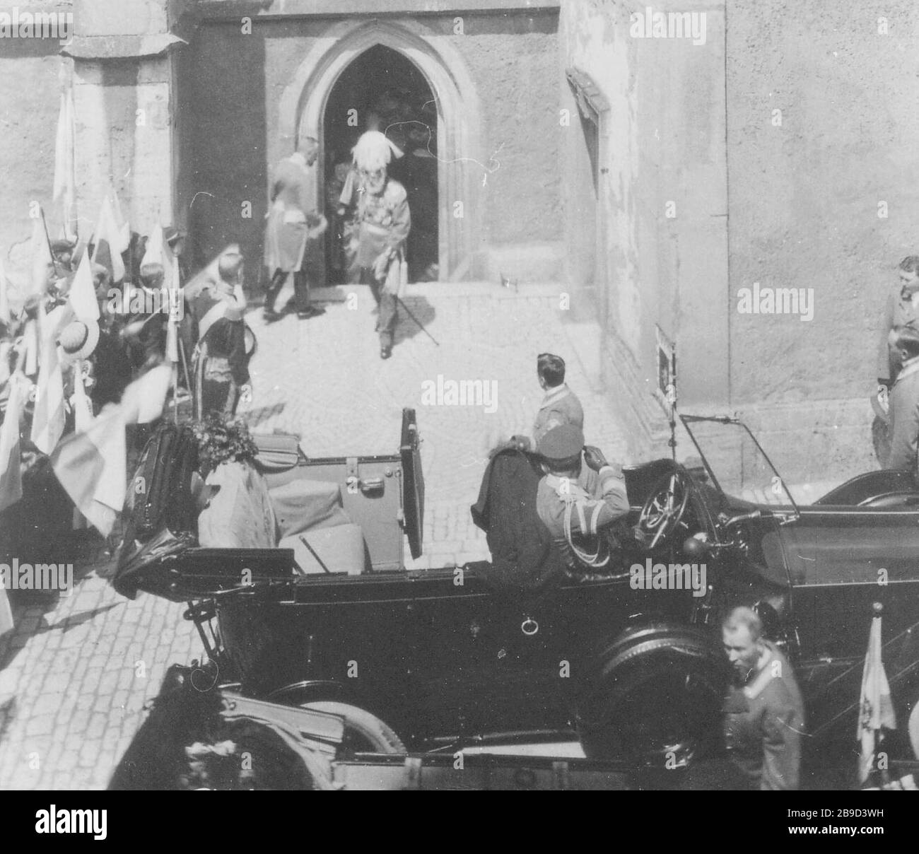Ochsenfurt - el rey Ludwig III deja la iglesia [traducción automática] Foto de stock