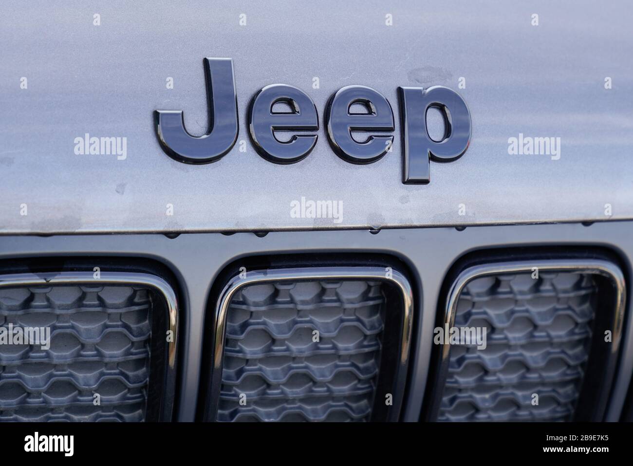 Logotipo De Jeep Fotografias E Imagenes De Alta Resolucion Alamy