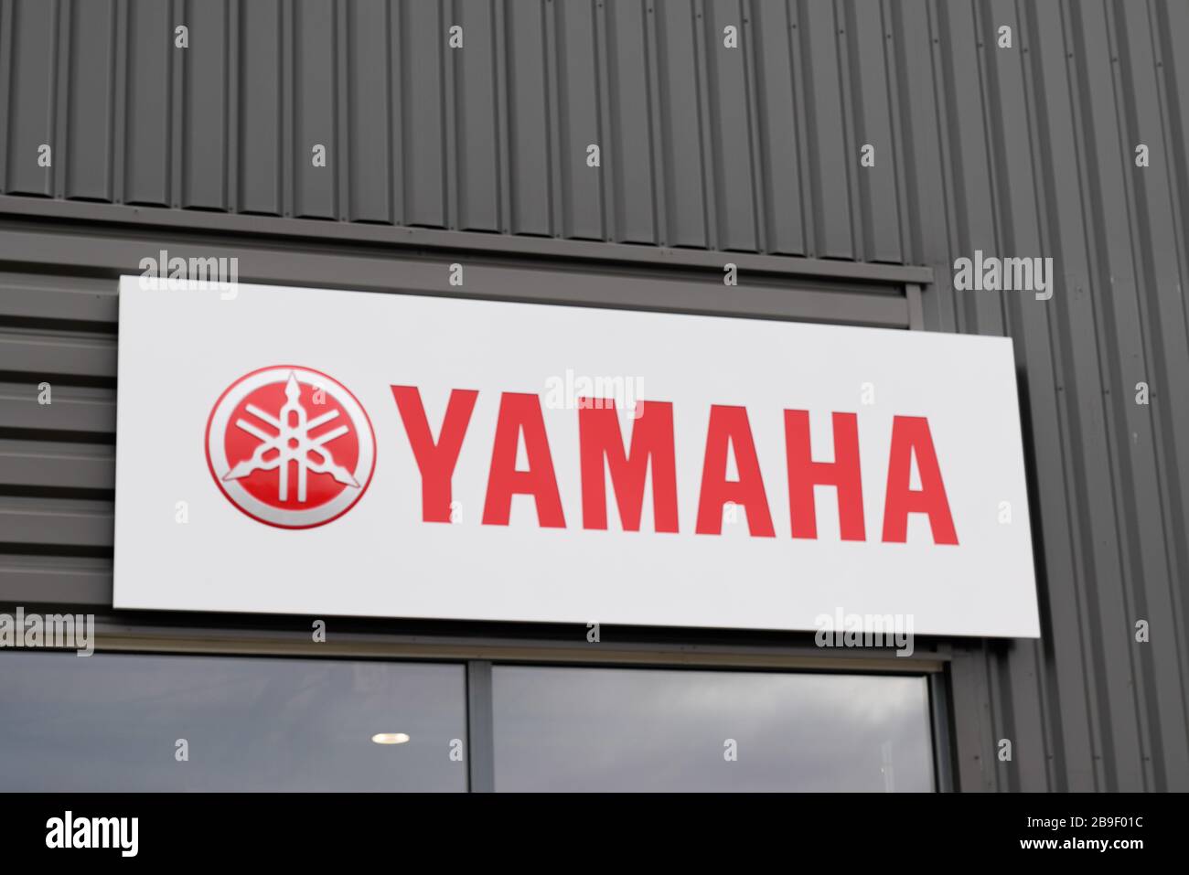 Yamaha Brand Logo Fotos E Imagenes De Stock Alamy