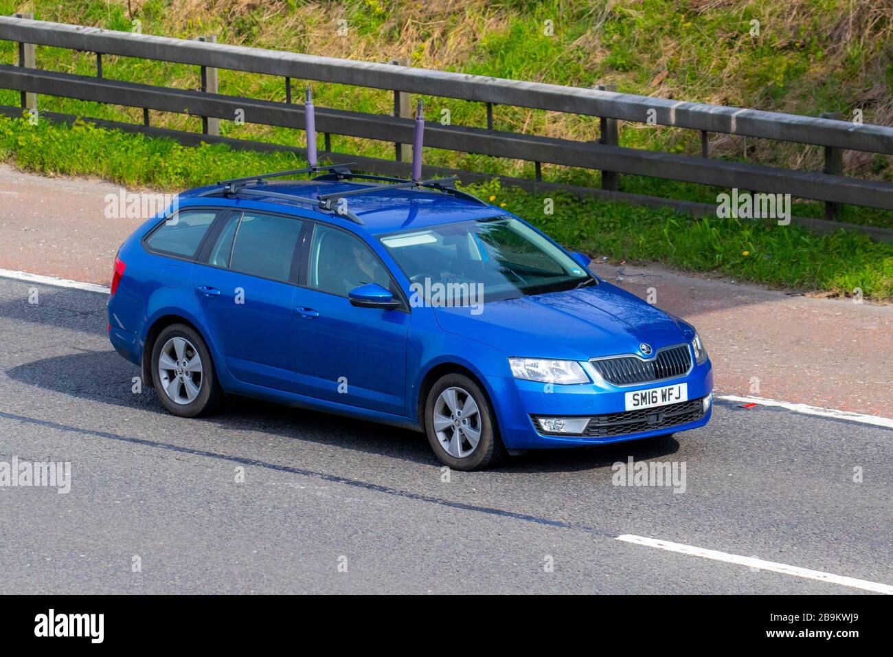 Skoda octavia se drive tsi sa fotografías e imágenes de alta resolución Alamy