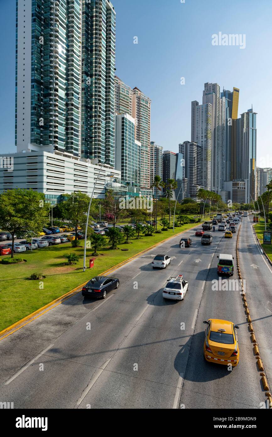 Cinta Costera, Beltway costero, Avenida Balboa, Ciudad de Panamá, Panamá  Fotografía de stock - Alamy