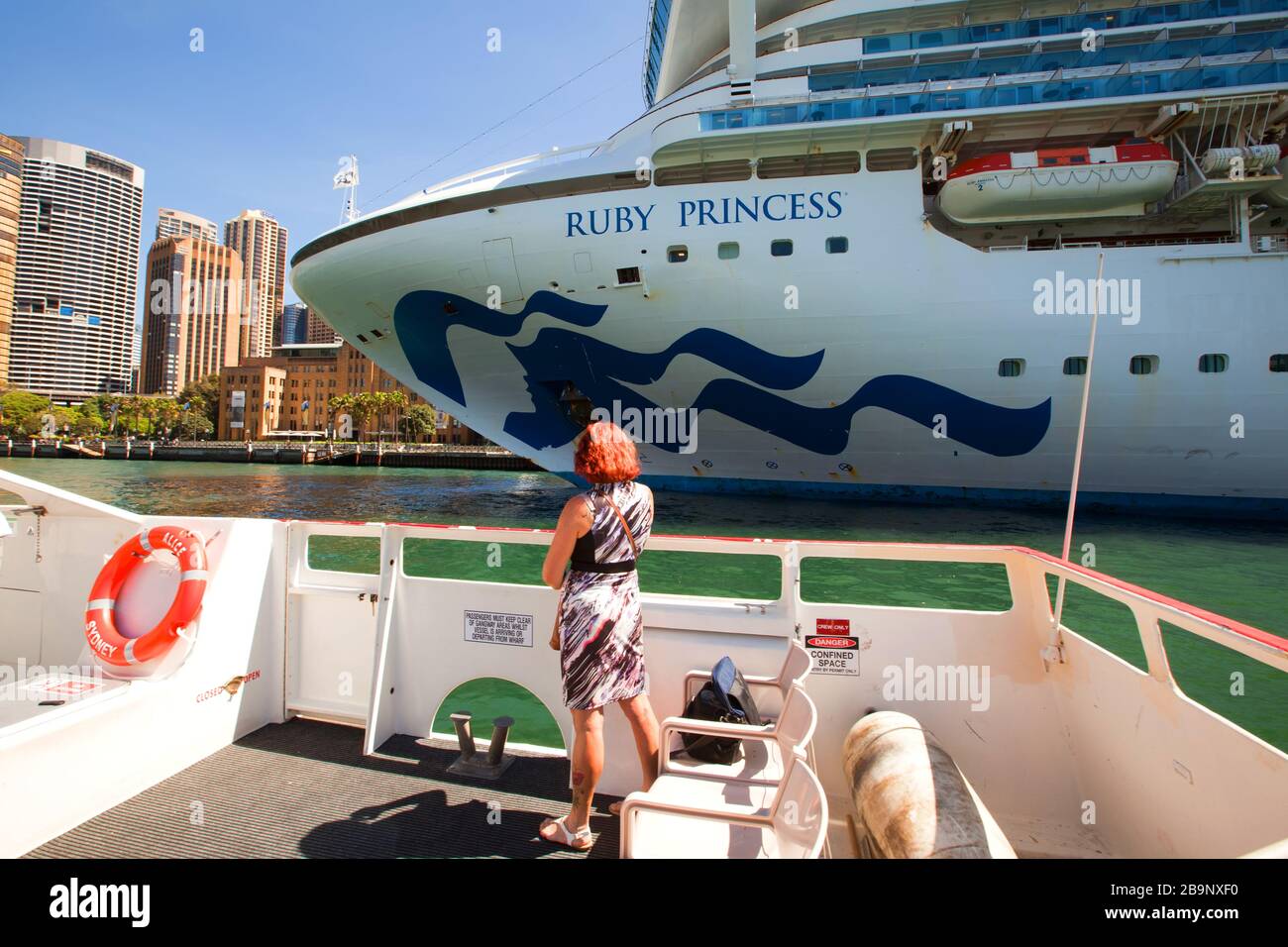 El Ruby Princess atracó en Circular Quay en el puerto de Sydney, Australia Foto de stock