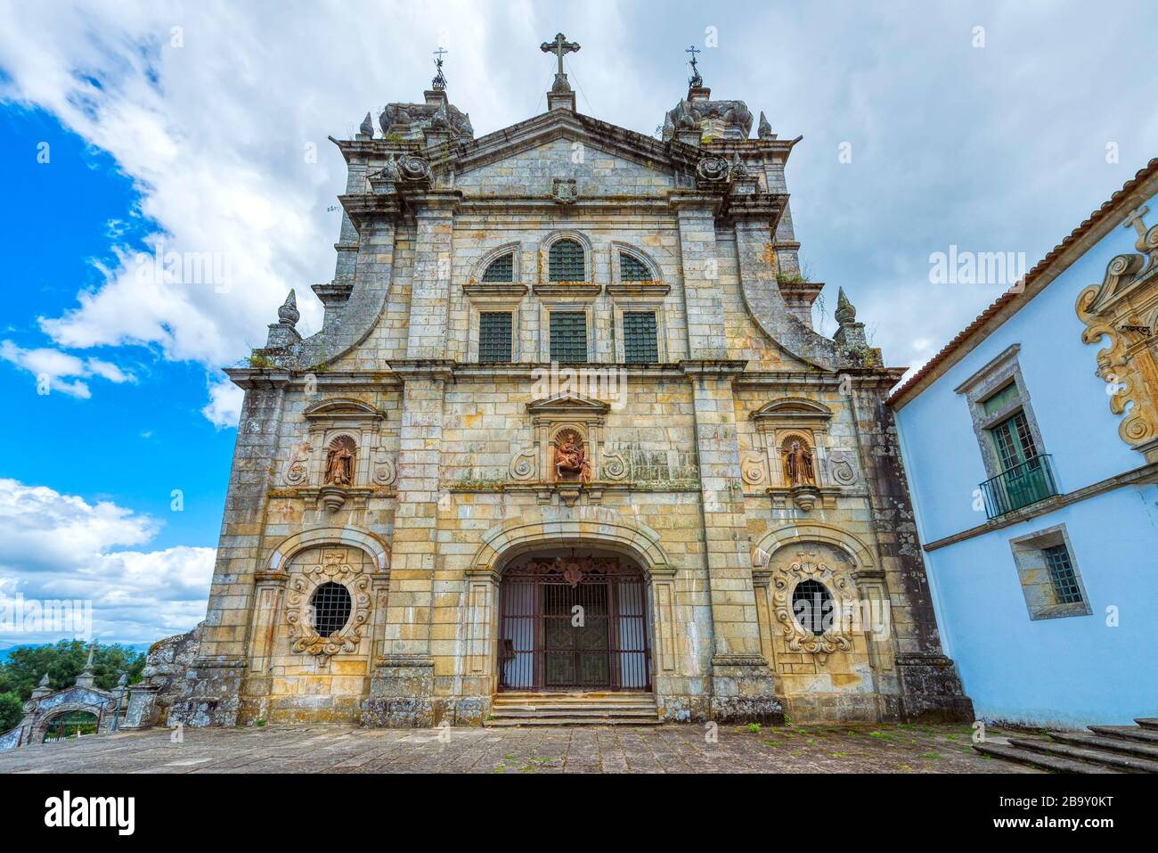 Monasterio De San Martín De Tibaes, Braga, Minho, Portugal Fotografía de  stock - Alamy