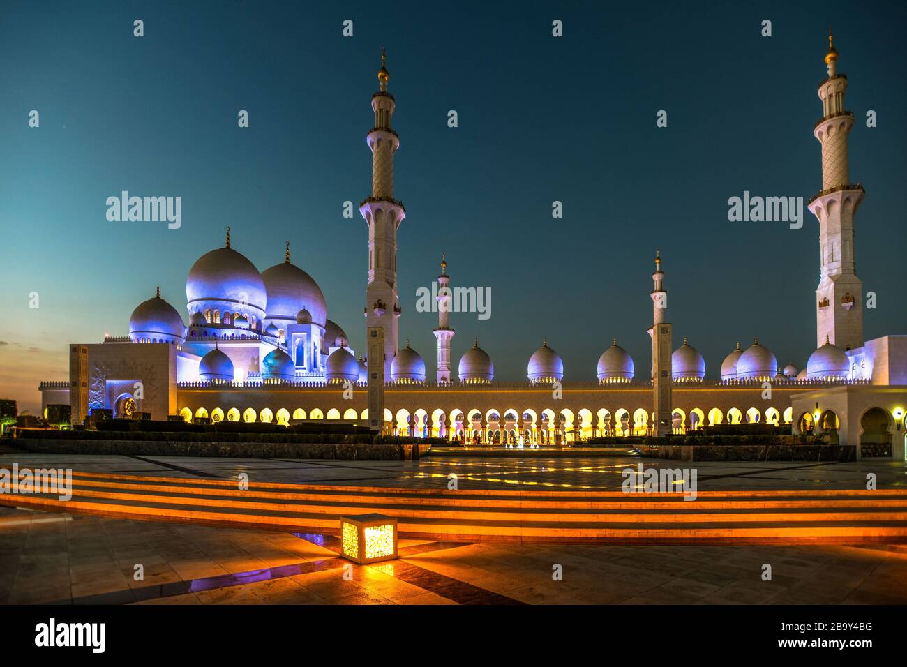 Emiratos Árabes Unidos. Abu Dhabi. Gran Mezquita Sheikh Zayed Foto de stock