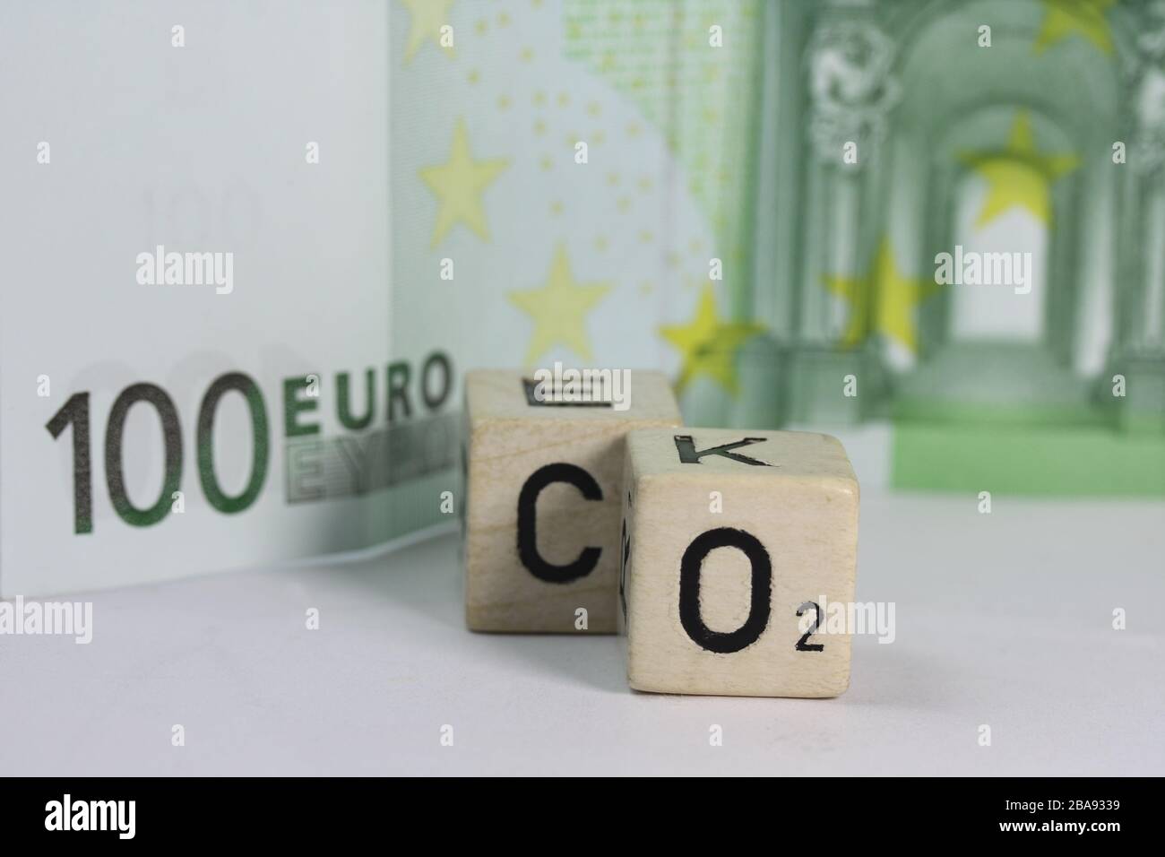 CO2-Steuer Foto de stock