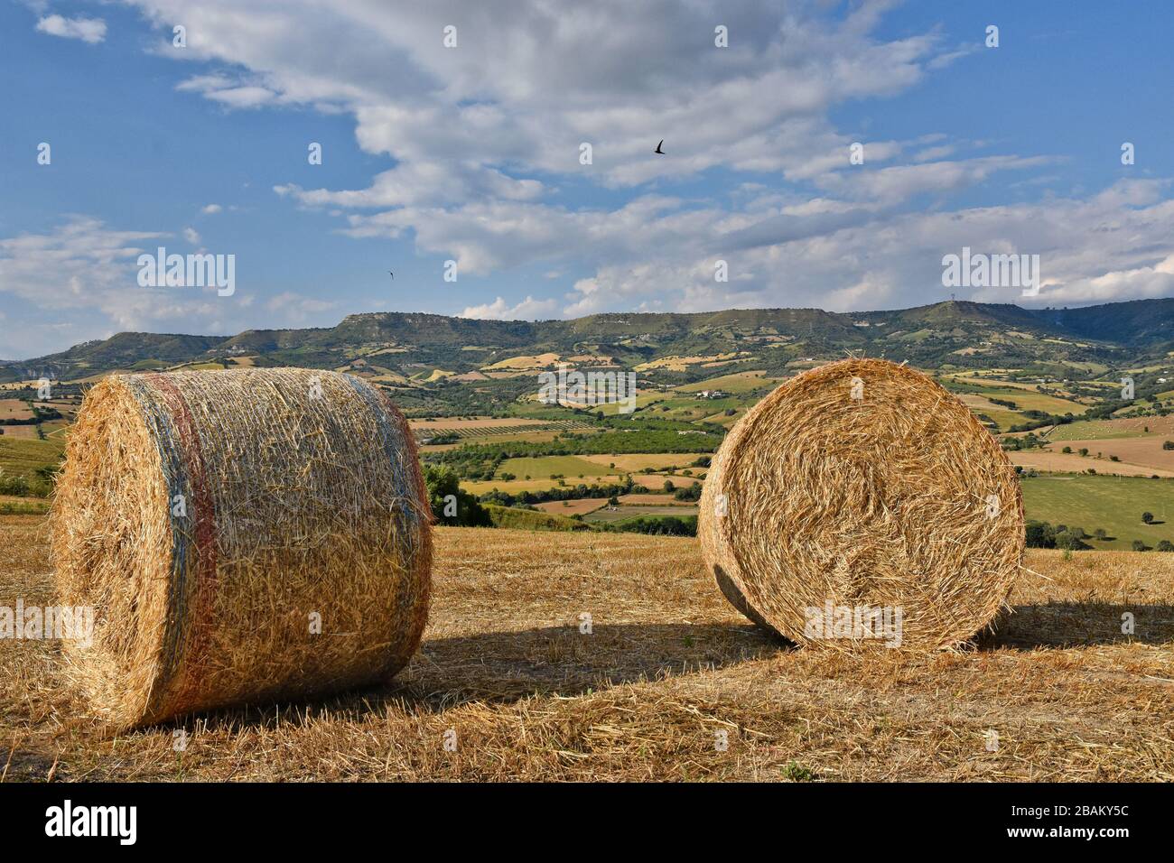 Vista panorámica de la campiña de Palazzolo Acreide, un pueblo medieval en la provincia de Siracusa, Italia Foto de stock