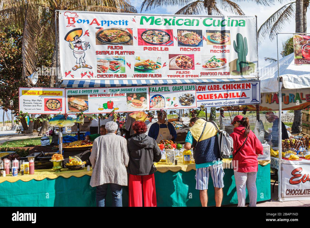 Vendedores de comida mexicana fotografías e imágenes de alta resolución