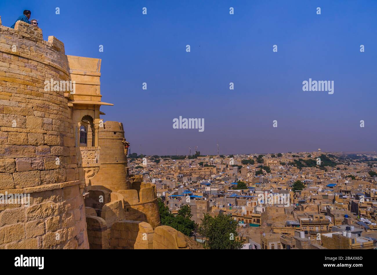 JAISALMER, RAJASTHAN, INDIA – 29 DE NOVIEMBRE de 2019: Vista panorámica del fuerte Dorado de Jaisalmer es el segundo fuerte más antiguo de Rajasthan, India. Foto de stock
