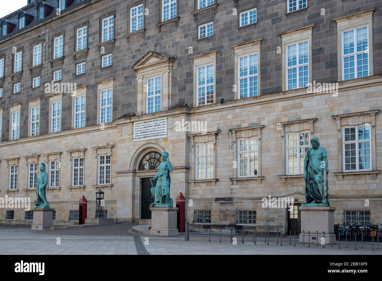 Palacio Christiansborg en Copenhague, Dinamarca, Europa Foto de stock