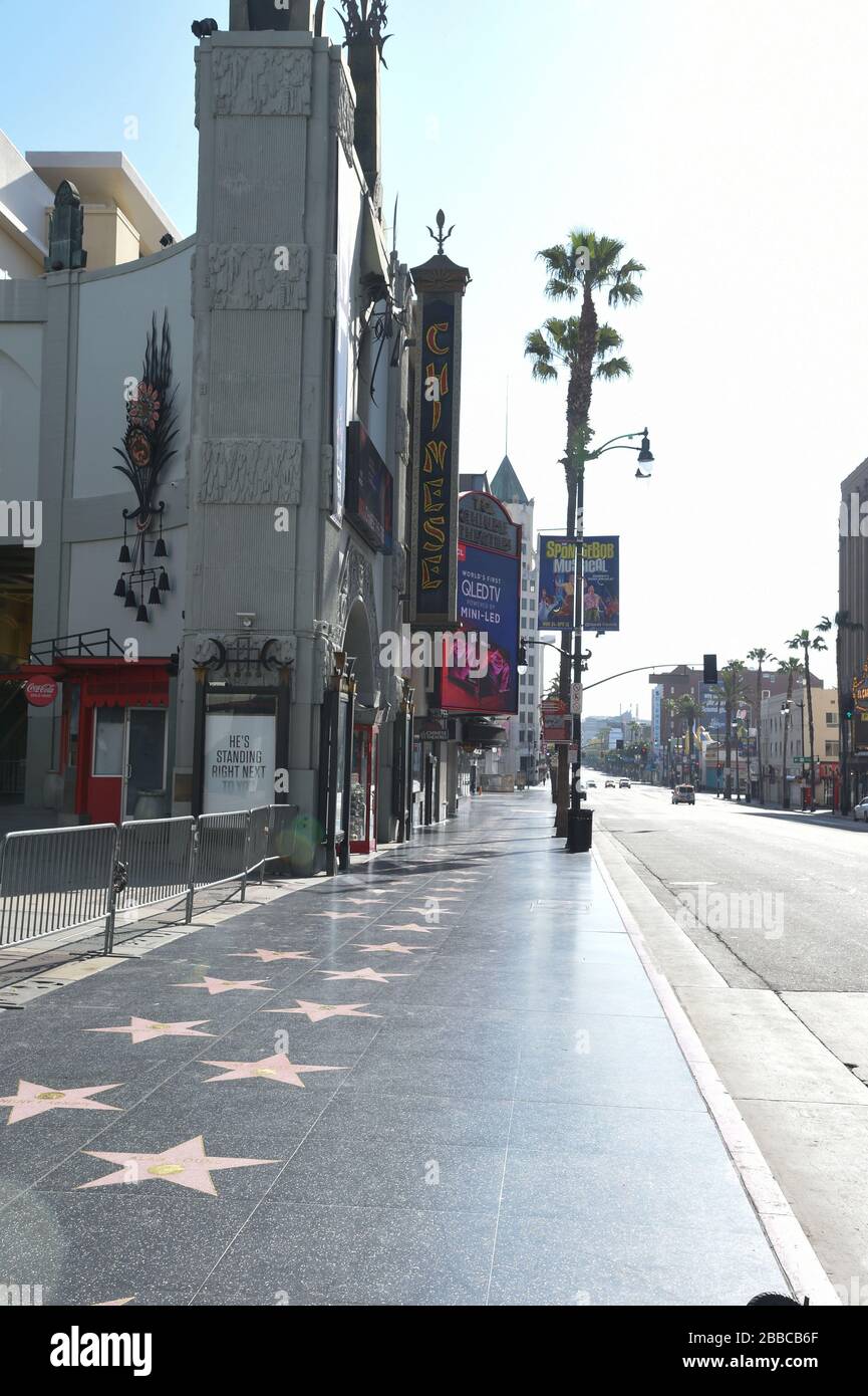 El Paseo de la Fama de Hollywood, vacío durante la pandemia de Covid-19. Los Angeles, CA Foto de stock