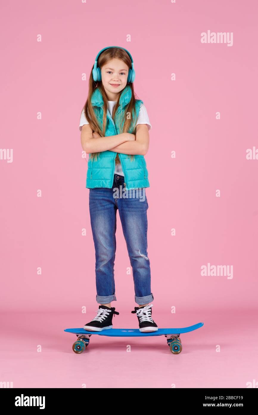 Patineta Azul Fotos E Imagenes De Stock Pagina 2 Alamy