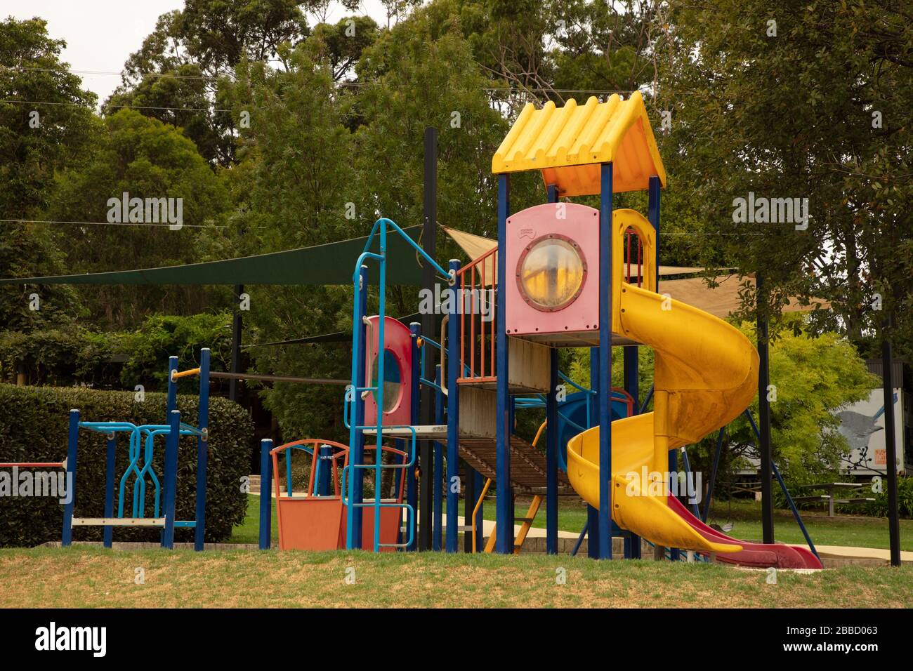 Equipo moderno de patio de recreo visto cerca de Perth, Australia Occidental. Foto de stock