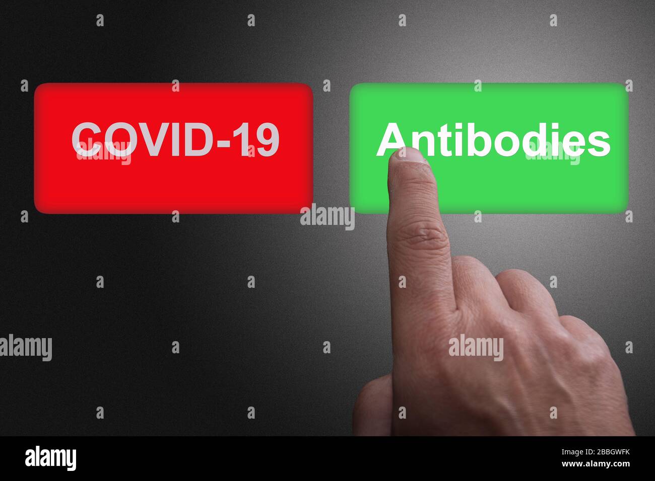 COVID-19 descubrimiento de la vacuna del virus o concepto de éxito de la investigación de anticuerpos, botones rojos y verdes con Covid-19 y texto de anticuerpos Foto de stock