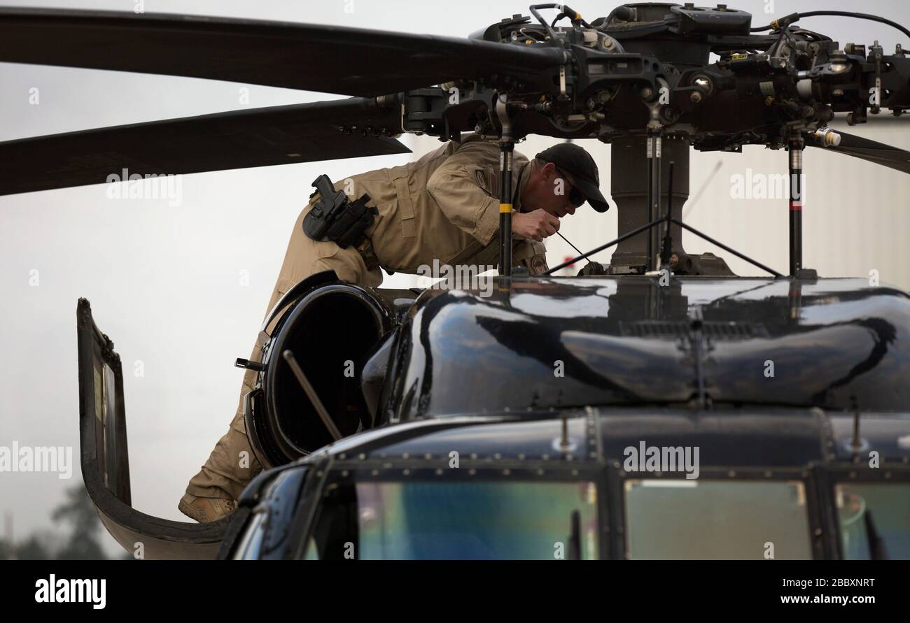 Chaqueta Bombardero de Aviación del Ejército de los Estados Unidos para  Hombre XL Black Jackson UH-60 Blackhawk Ohio