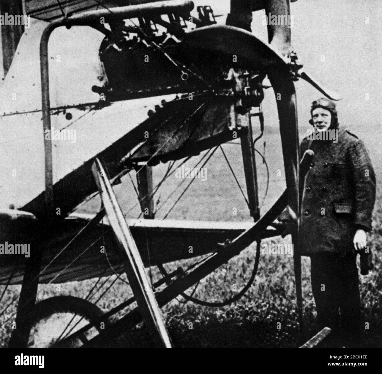 Winston Churchill con avión en el Central Flying Scholl en Upavon.1914 Foto de stock