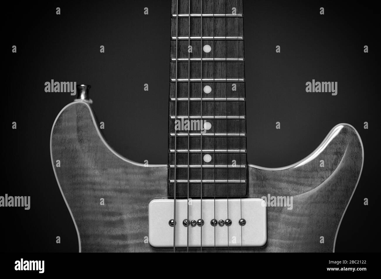 Detalle imagen de una guitarra eléctrica clásica y clásica Foto de stock