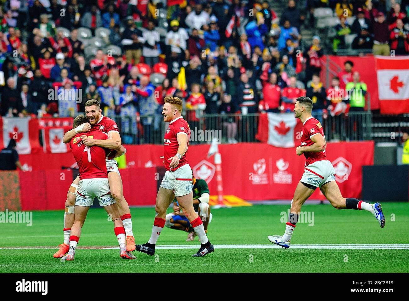 Vancouver, Canadá. 8 de marzo de 2020. Canadá celebra después de derrotar a Sudáfrica para ganar bronce durante el día 2 - 2020 HSBC World Rugby Sevens Series en Foto de stock