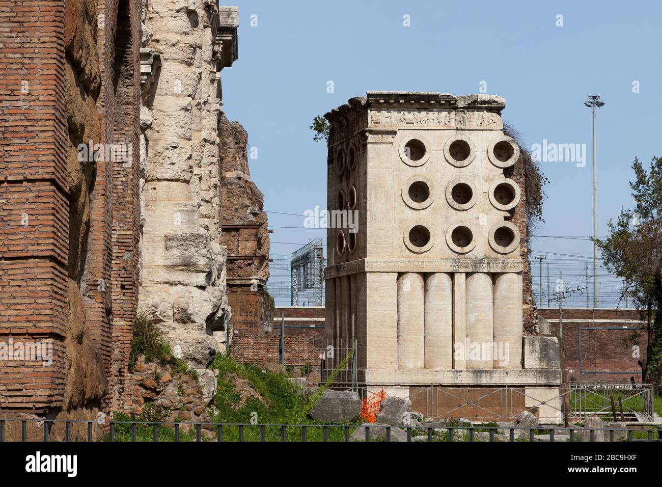 Tumba de marcus vergilius eurysaces el panadero fotografías e imágenes