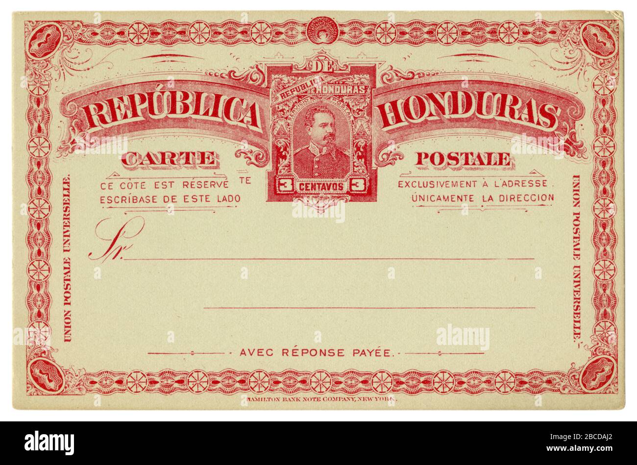 Tarjeta postal histórica en blanco con texto rojo en viñeta, impresa tres sellos postales Centavos, república Honduras, 1890 Foto de stock