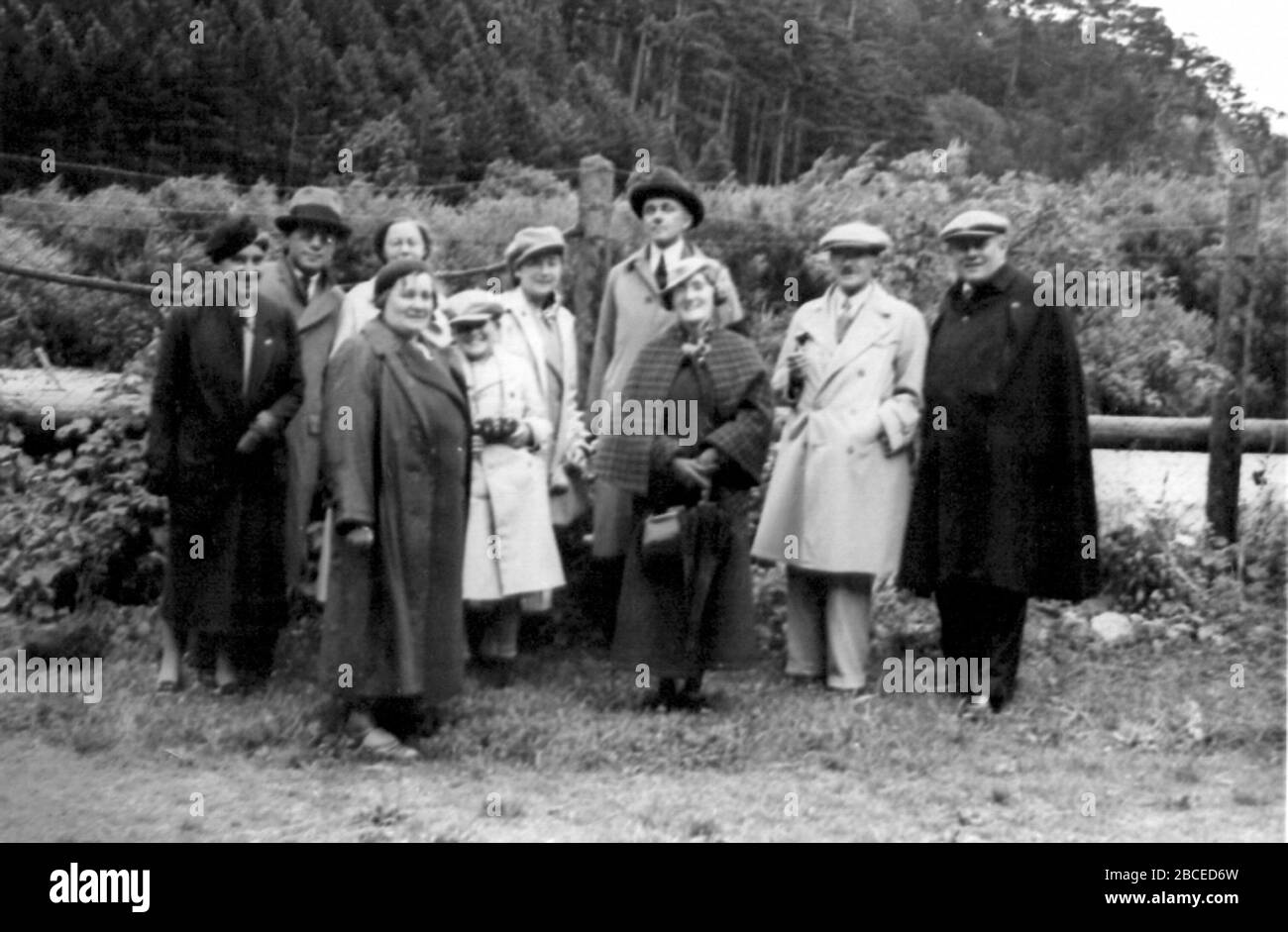 Deutsch 28 Esperanto Weltkongress Viena 1936 Einige Teilnehmer W Echrend Eines Ausflugs In Den Wienerwald Sofia 3 V N M Vorne Ludwik Wanda Lidia Adam 2 V Zamenhof U A Polski 28 Owiatowy Kongres Esperantyst W Wiede N 1936 R Deutsch 28 Esperanto Weltkongress Viena 1936 Einige Teilnehmer W Echrend Eines Ausflugs In Den Wienerwald Sofia 3 V N M Vorne Ludwik Wanda Lidia Adam 2 V Zamenhof U A Polski 28 Owiatowy Kongres Esperantyst W Wiede N 1936 R