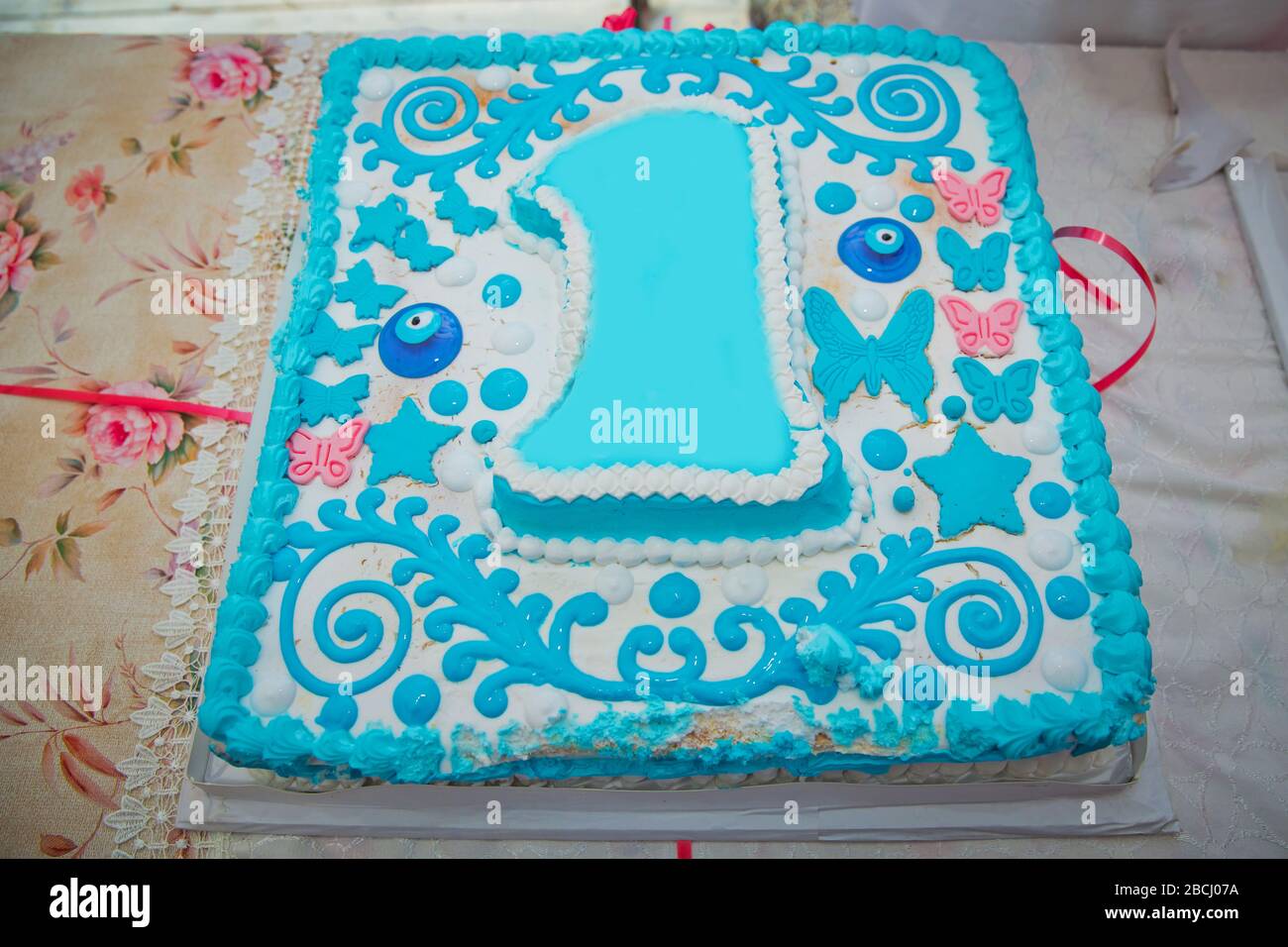 Descubrir 58+ imagen pastel azul de cumpleaños Abzlocal.mx