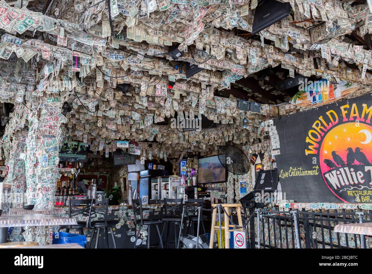 El mundialmente famoso bar y restaurante Willie T's, en Duval Street