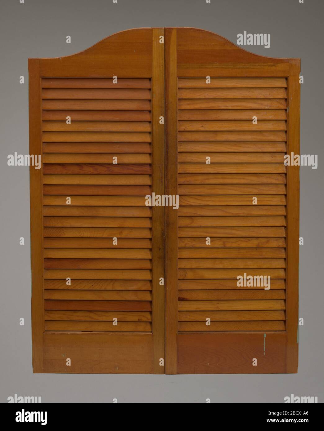 Puertas oscilantes de café prefabricadas con listones de pino, puerta  abatible de madera maciza, puerta de listones abiertos bidireccionales,  cierre