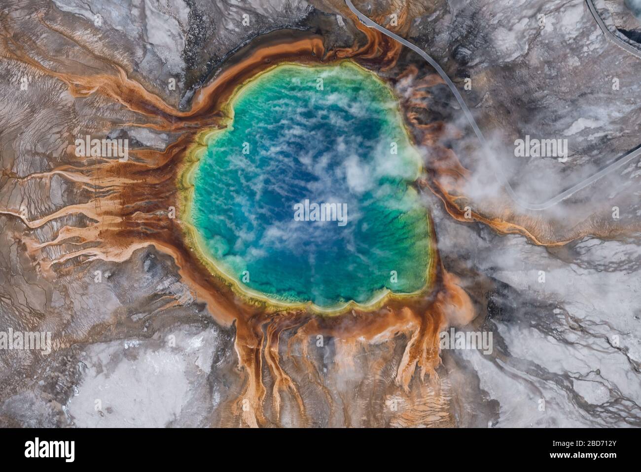 Vista aérea del Grand prismatic Spring en el Parque Nacional Yellowstone, Estados Unidos Foto de stock