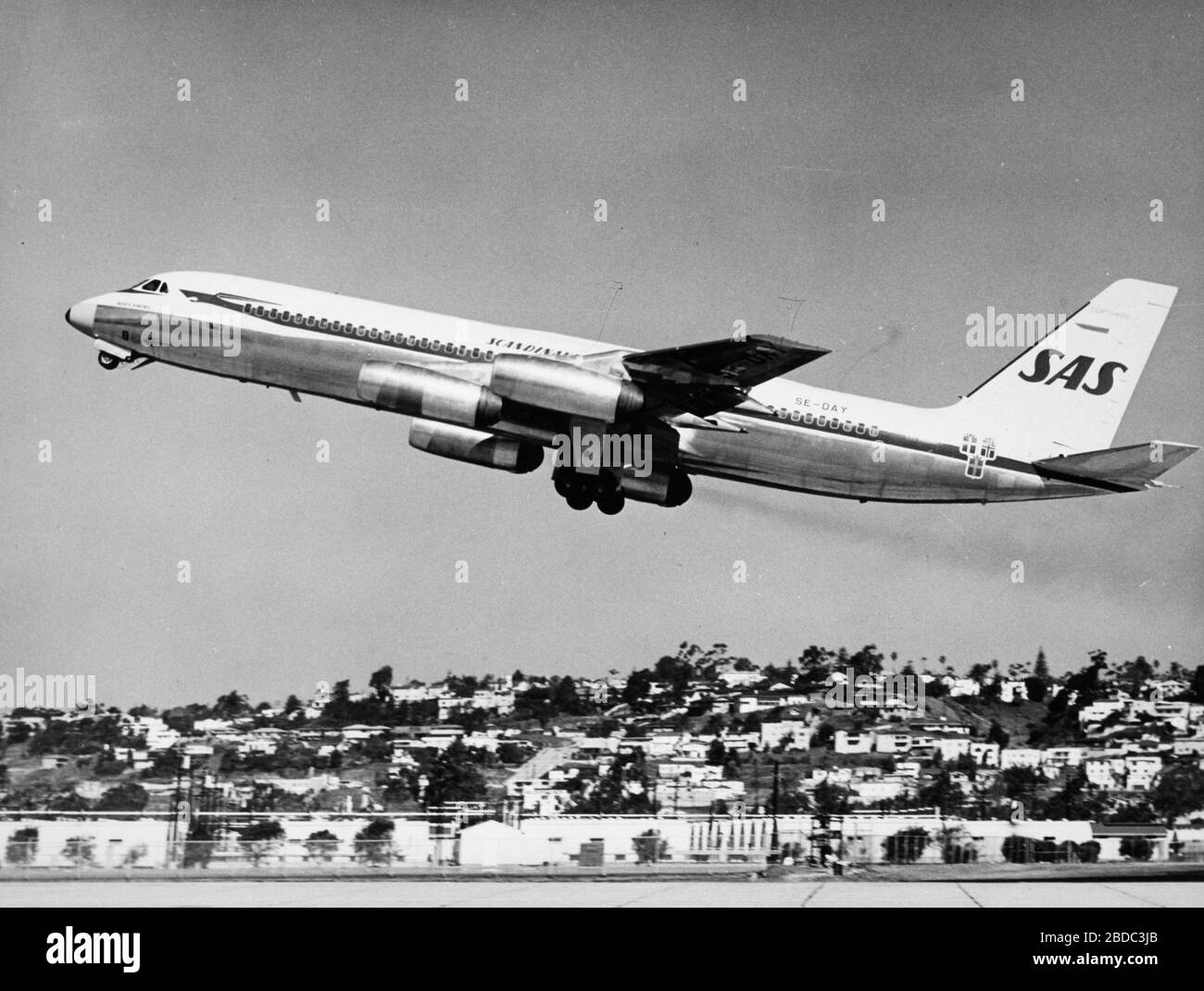 AS Coronado CV-990 Adils Viking se-DAY, despida de Lindbergh Field, San  Diego; entre 1962 y 1966 fecha  QS:P,+1962-00-00T00:00:00Z/8,P1319,+1962-00-00T00:00:00Z/9,P1326,+1966-00-00T00:00:00Z/9  http://images.flysas.com;; Scandinavian Airlines Fotografía ...