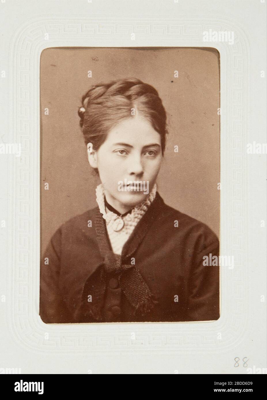 'Fotografiporträtt; Fotografiporträtt på Augusta Asplund.; segunda mitad del siglo XIX fecha QS:P571,+1850-00-00T00:00:00Z/7; LSH 107765 (hm dig18919); ' Foto de stock