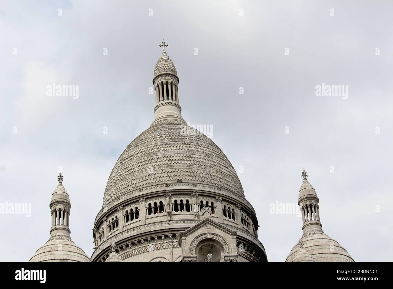 Sacre Coeur y Montmartre, París Francia Foto de stock