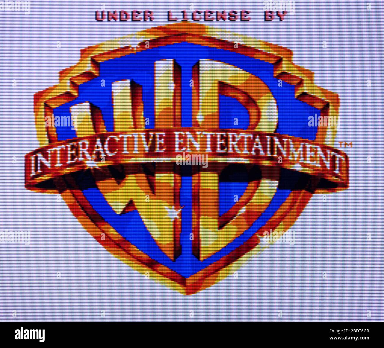 Logotipo de Warner Brothers Interactive Entertainment - Sega Genesis Mega Drive - sólo para uso editorial Foto de stock