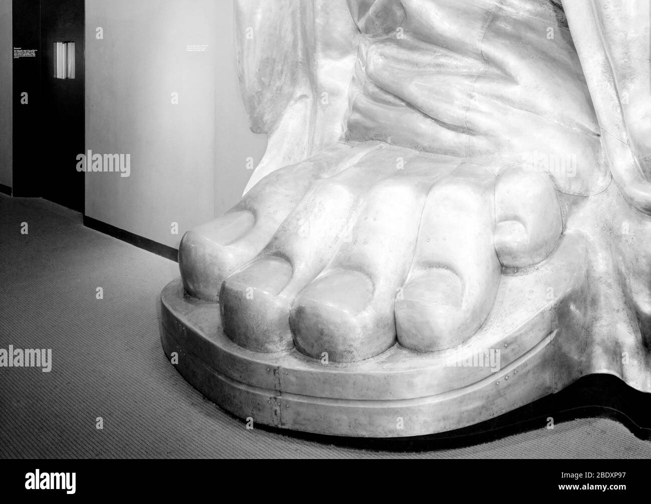 Estatua de la Libertad, réplica del pie, 1988 Foto de stock