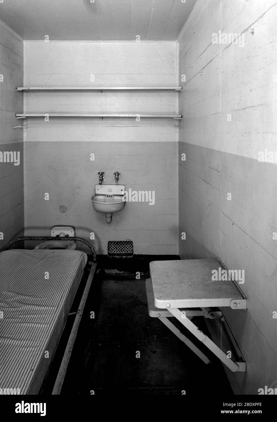 Alcatraz, bloque de celdas C, celda típica, 1986 Foto de stock