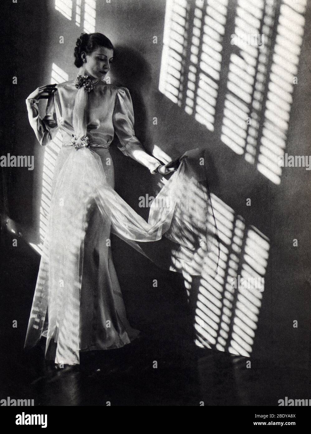 Modelo de Moda, 1937 Foto de stock