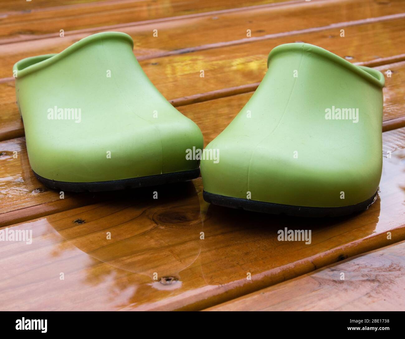 Zuecos de jardin fotograf as e im genes de alta resoluci n Alamy