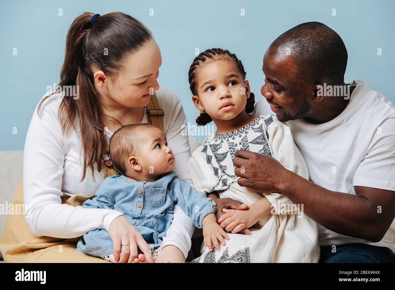 Padre Madre Bebe Africanos Fotografias E Imagenes De Alta Resolucion Alamy Padre Madre Bebe Africanos Fotografias E Imagenes De Alta Resolucion Alamy