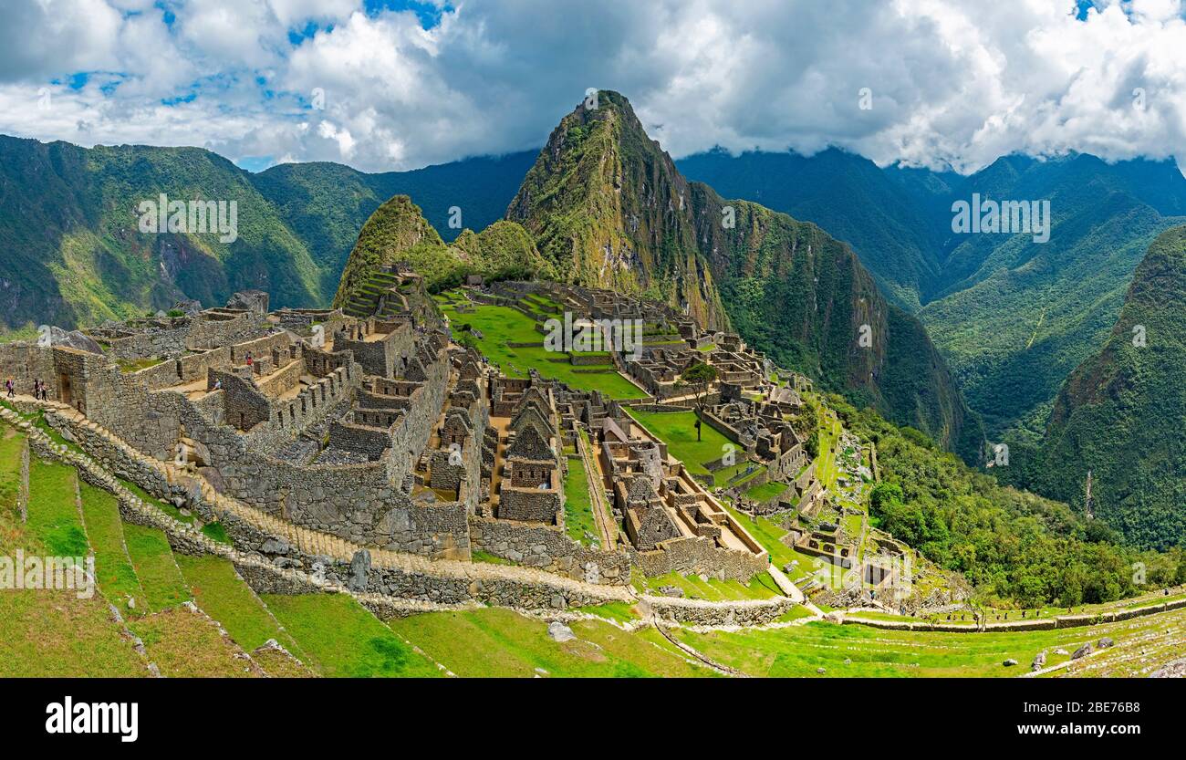 Panorama del Inca Ruin Machu Picchu, Cusco, Perú. Foto de stock