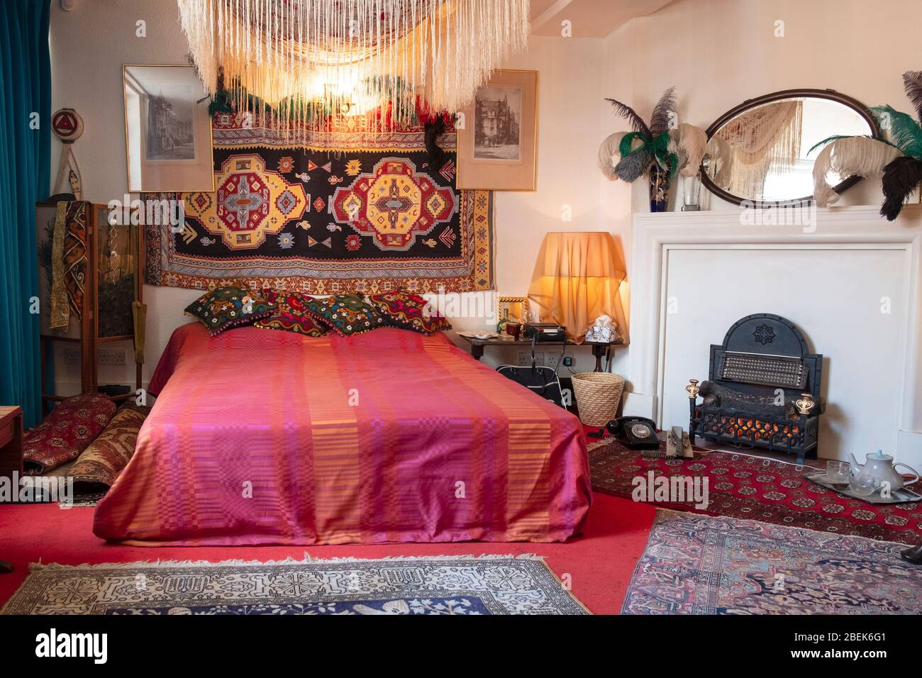 El dormitorio de Jimi Hendrix - en el piso de su novia Cathy Etchingham. Reino Unido, Inglaterra, Londres, Handel y Hendrix casa museo. Foto de stock