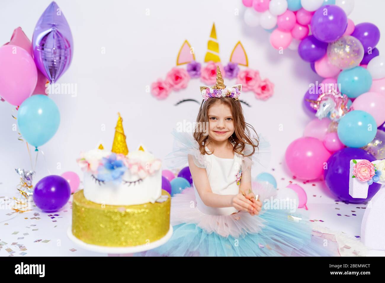 4 fotos de decoracion de cumpleaños de unicornio para inspirarte  Fiestas  de cumpleaños unicornio, Fiestas de cumpleaños del carrusel, Decoracion  fiesta unicornio